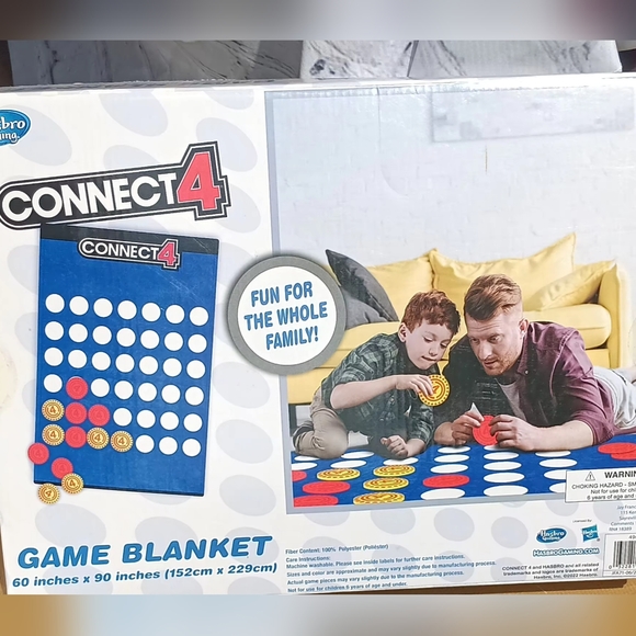 Brand NEW Hasbro Connect 4 Game Throw Blanket Set - Picture 3 of 5